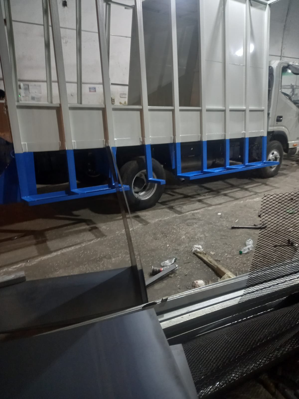 ورشة ابواب وشبابيك الرياض